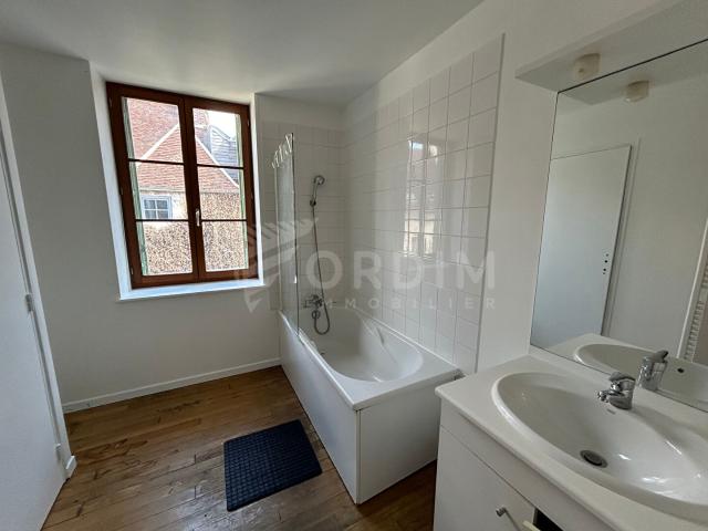Appartement 3 pièces, 66 m² à louer à Tonnerre 89700
