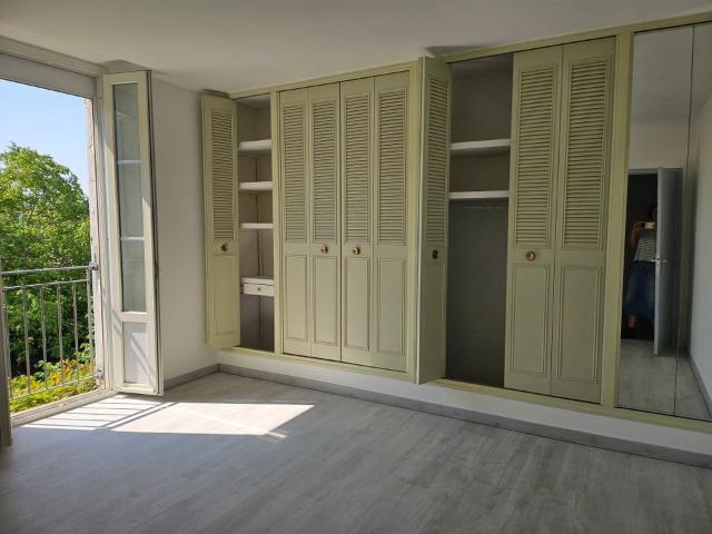 Appartement 3 pièces, 66 m² à louer à Volonne 04290