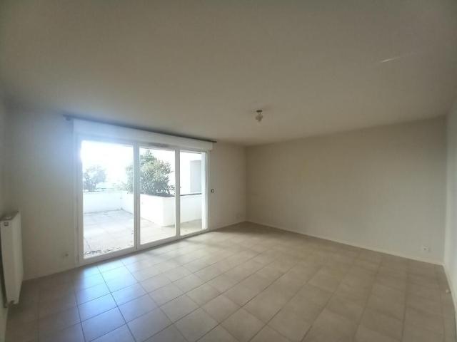 Appartement 3 pièces, 66 m² à louer à Bordeaux 33200