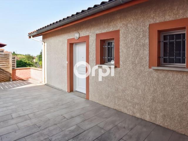 Appartement 3 pièces, 66 m² à louer à Les Halles 69610