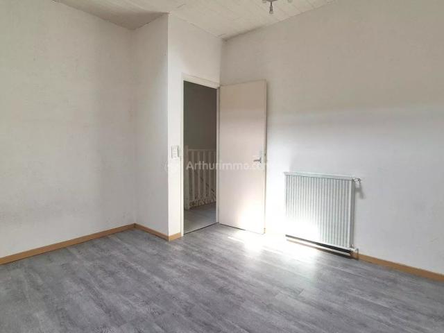 Appartement 3 pièces, 66 m² à louer à Saint Juéry 81160