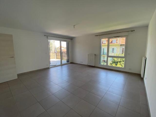 Appartement 3 pièces, 68 m² à louer à Ambilly 74100