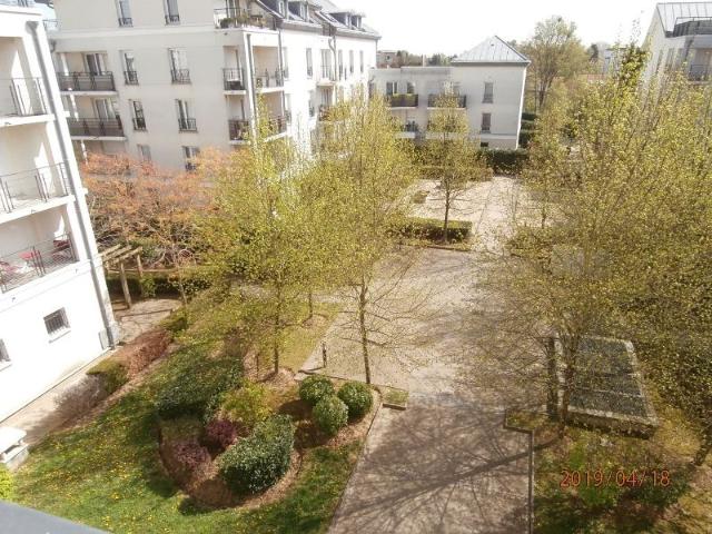 Appartement 3 pièces, 68 m² à louer à Guyancourt 78280