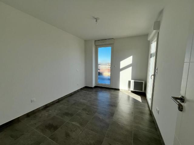 Appartement 3 pièces, 69 m² à louer à Agde 34300