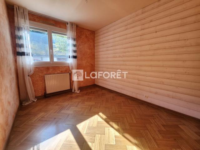 Appartement 3 pièces, 69 m² à louer à Cognin 73160