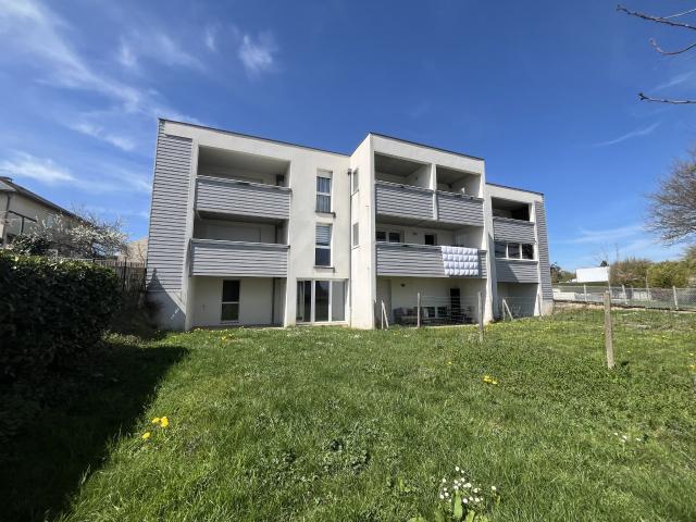 Appartement 3 pièces, 69 m² à louer à Luc la Primaube 12450