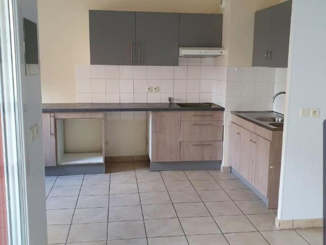 Appartement 3 pièces, 69 m² à louer à Meyzieu 69330