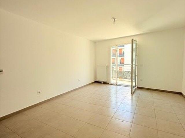 Appartement 3 pièces, 73 m² à louer à Marseille 8 13008