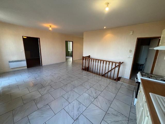 Appartement 3 pièces, 73 m² à louer à Riscle 32400
