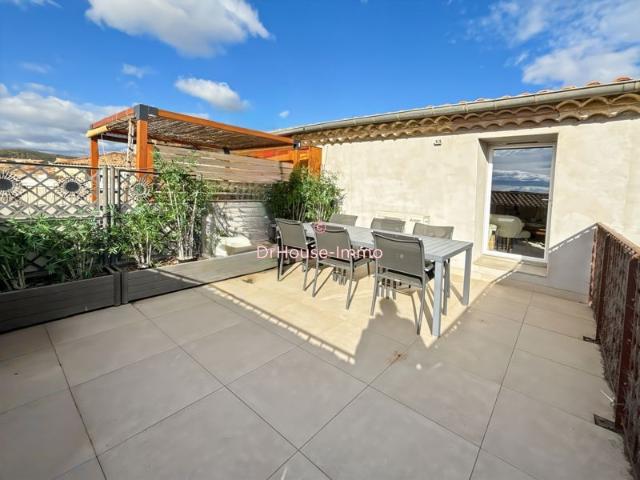 Appartement 3 pièces 70 m² dernier étage avec terrasse