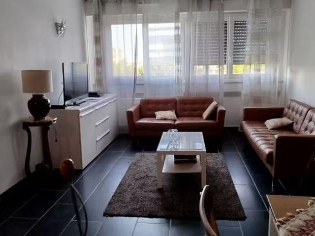 Appartement 3 pièces, 70 m² à louer à Courbevoie 92400