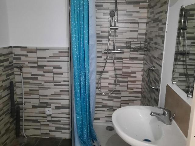 Location appartement 3 pièces 70 m² à Draguignan 83300