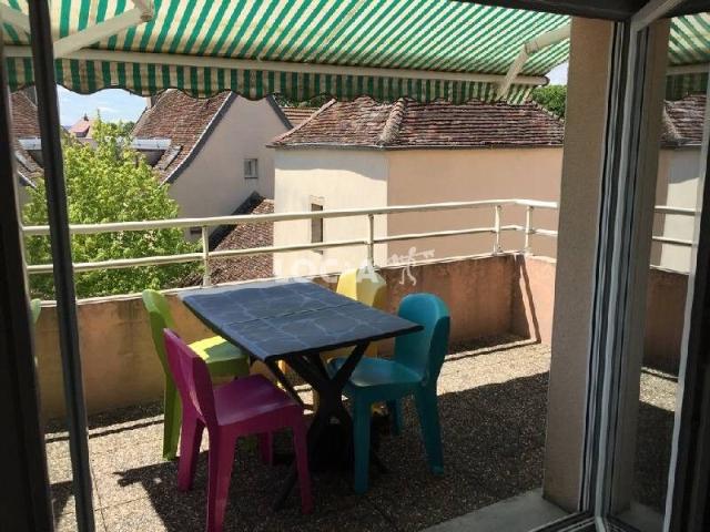 Appartement 3 pièces, 70 m² à louer à Longvic 21600