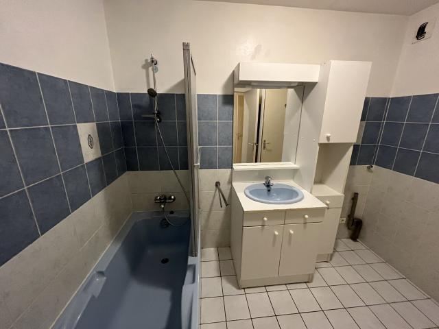 Appartement 3 pièces, 70 m² à louer à Luc la Primaube 12450