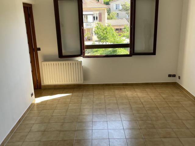 Appartement 3 pièces, 70 m² à louer à Manosque 04100