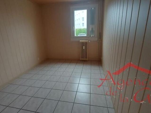 Appartement 3 pièces 70m2 REIMS 785 euros