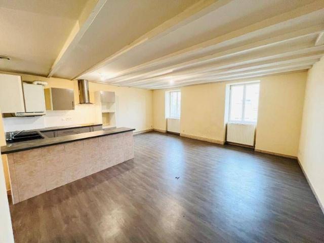 Appartement 3 pièces 71000 Mâcon