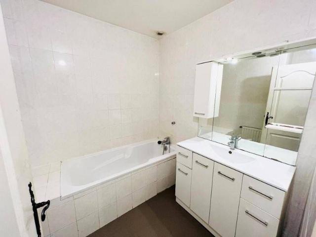 Appartement 3 pièces 71000 Mâcon