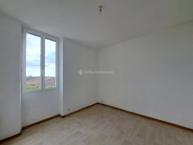 Appartement 3 pièces, 71 m² à louer à Blaye les Mines 81400