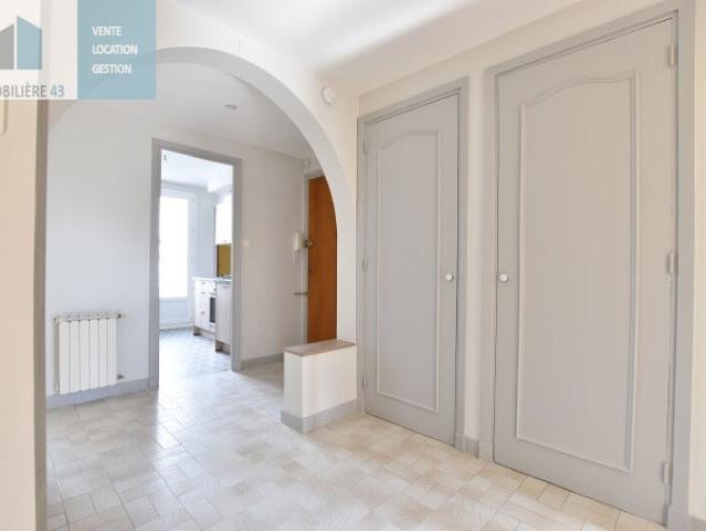 Appartement 3 pièces, 71 m² à louer à Le Puy en Velay 43000