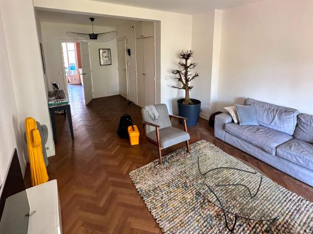 Appartement 3 pièces, 71 m² à louer à Marseille 8 13008