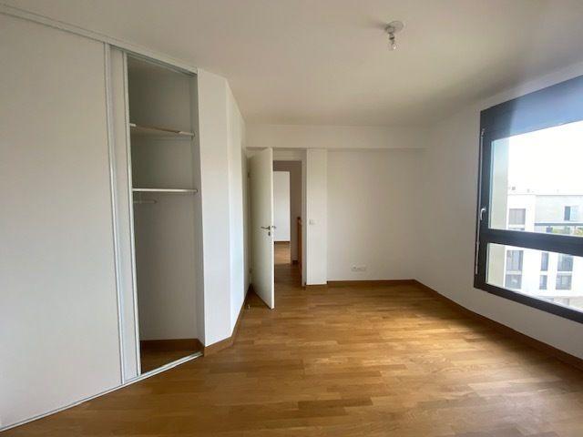 Appartement 3 pièces, 71 m² à louer à Nanterre 92000
