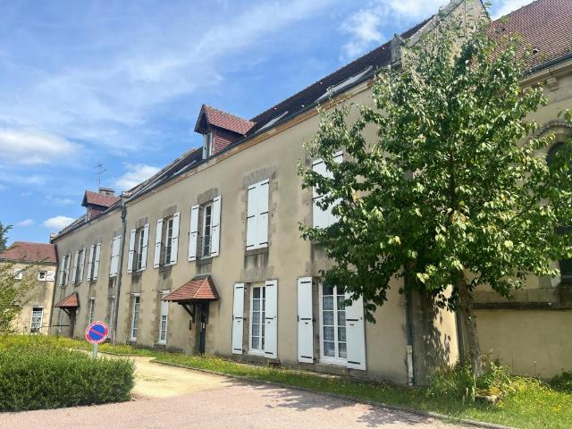 Appartement 3 pièces, 71 m² à louer à Sainte Sévère sur Indre 36160