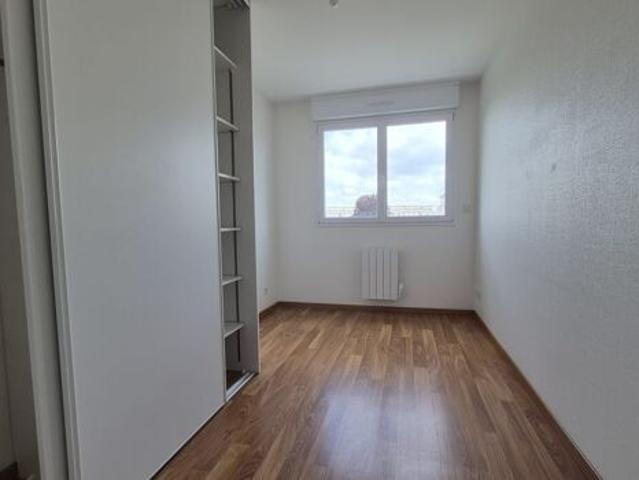 Appartement 3 pièces 71m2 REIMS 1 000 euros