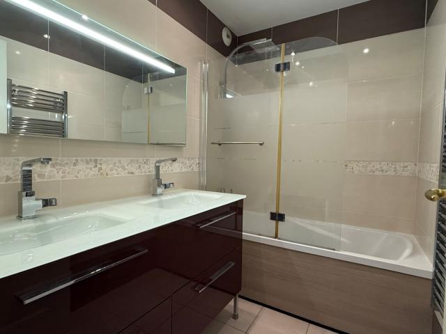 Appartement 3 pièces, 72 m² à louer à Aix en Provence 13100