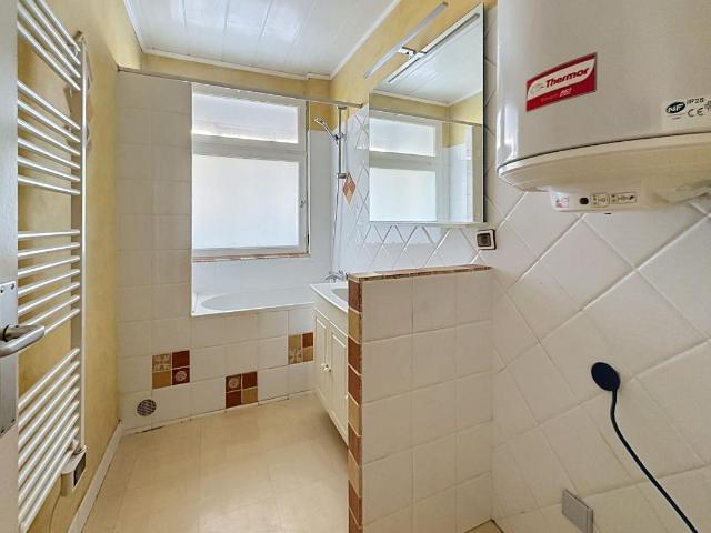 Appartement T3 À Louer Cave Balcon Avignon