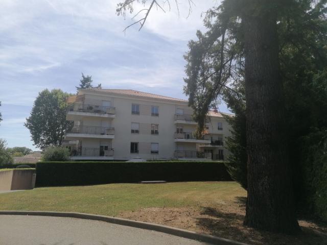 Appartement 3 pièces, 72 m² à louer à Dagneux 01120