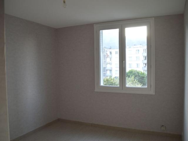 Appartement 3 pièces, 72 m² à louer à Grenoble 38000