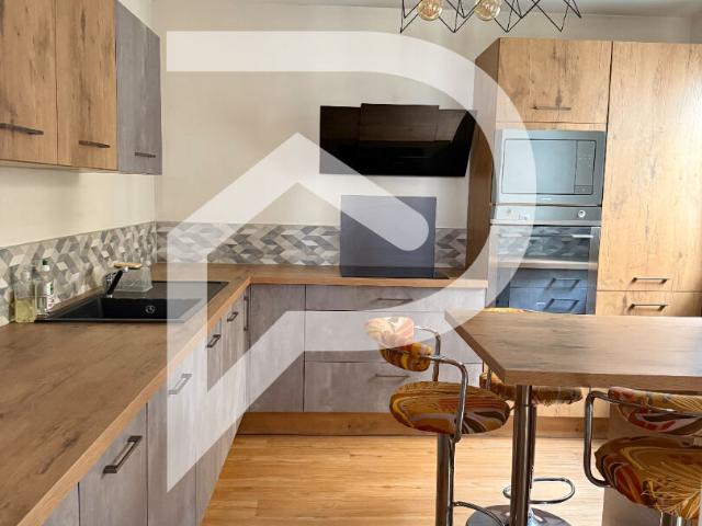 Appartement 3 pièces, 72 m² à louer à Marseille 2 13002