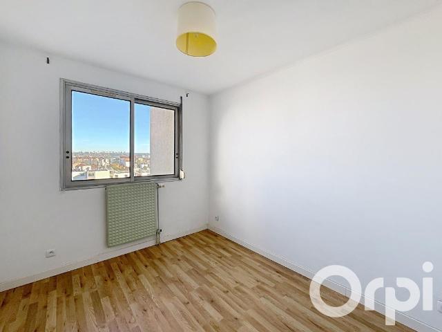 Appartement 3 pièces, 77 m² à louer à Villeurbanne 69100