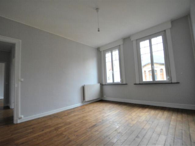 Appartement 3 pièces, 77 m² à louer à Cambrai 59400