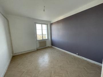Appartement 3 pièces, 77 m² à louer à Luc la Primaube 12450