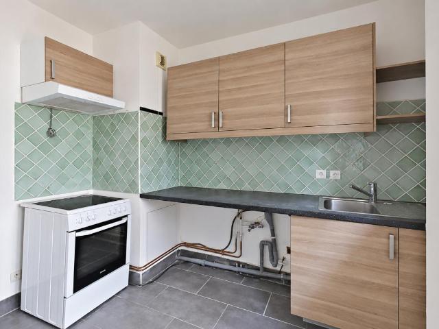Appartement 3 pièces, 77 m² à louer à Lyon 3 69003