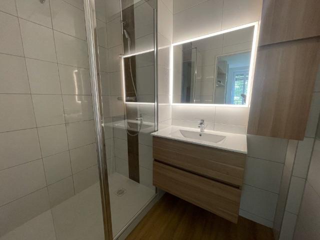 Appartement 3 pièces, 77 m² à louer à Lyon 7 69007