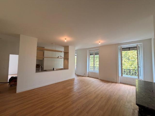 Appartement 3 pièces, 77 m² à louer à Lyon 7 69007