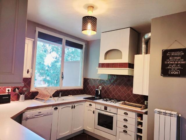 Appartement 3 pièces, 77 m² à louer à Pau 64000