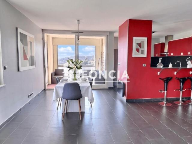 Appartement 3 pièces 77 m²