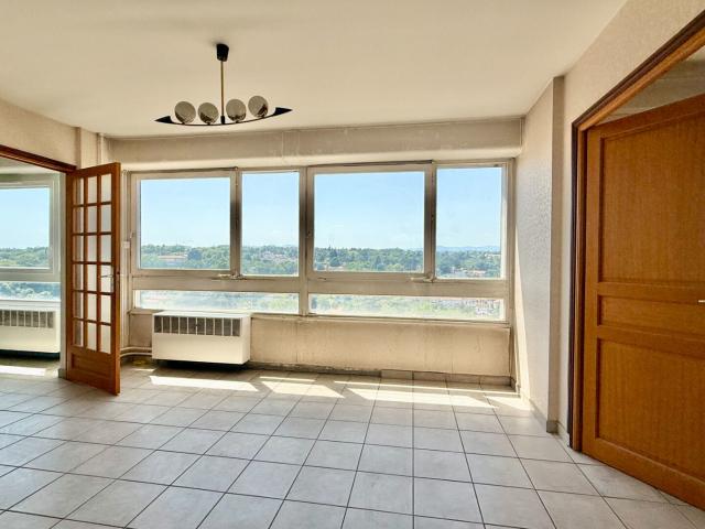 Appartement 3 pièces 77 m²