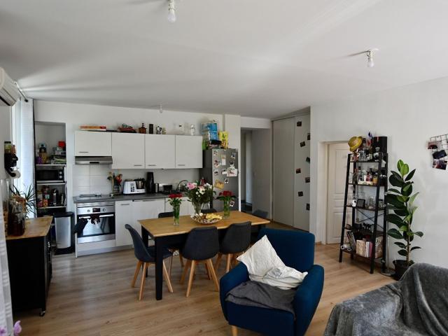 Appartement 3 pièces 77 m²