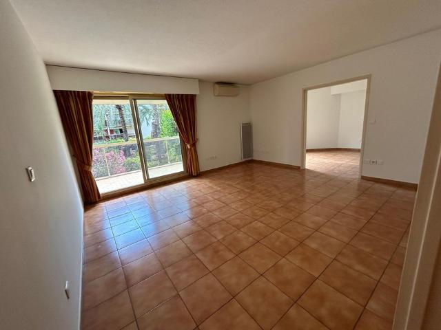 Appartement 3 pièces, 74 m² à louer à Le Cannet 06110