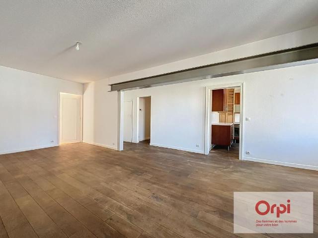 Appartement 3 pièces, 74 m² à louer à Montluçon 03100