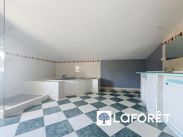 Appartement 3 pièces, 74 m² à louer à Oytier Saint Oblas 38780