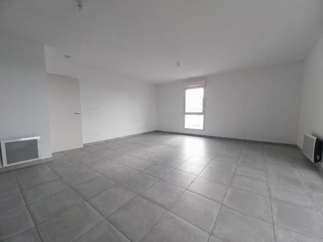 Appartement 3 pièces, 75 m² à louer à Marseillan 34340