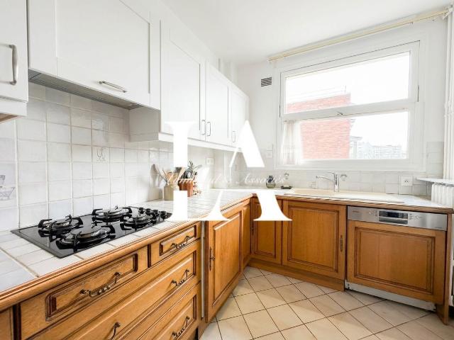 Appartement 3 pièces, 75 m² à louer à Paris 12 75012