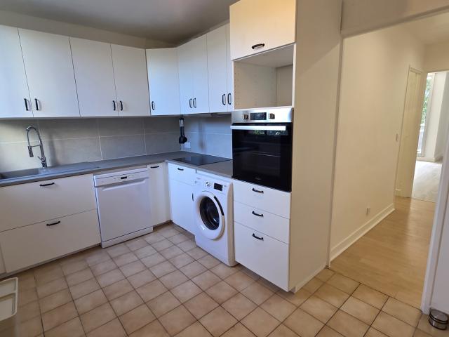 Appartement 3 pièces 76 m2 meubléBalcon