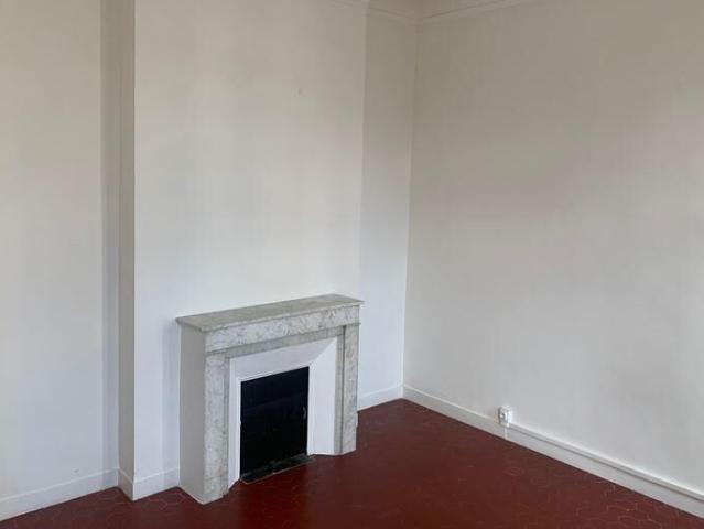 Appartement 3 pièces, 76 m² à louer à Marseille 5 13005